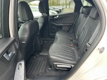 Photo 8 Ford Kuga 2.5 Duratec 225ch PHEV Vignale BVA