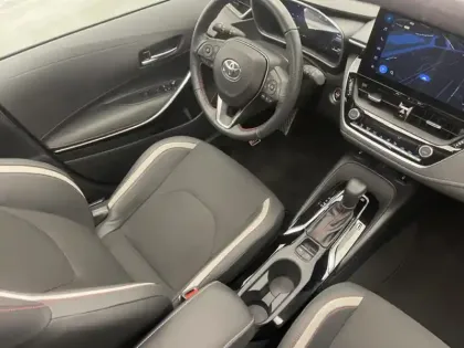 Photo 22 Toyota Corolla Hybride 196h GR Sport Techno TO