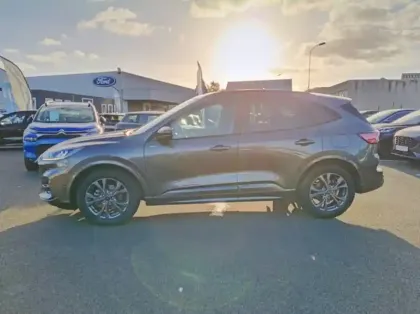 Photo 23 Ford Kuga 2.5 Duratec 190ch FHEV E85 ST-Line BVA