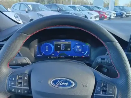 Photo 6 Ford Kuga 2.5 Duratec 190ch FHEV E85 ST-Line BVA