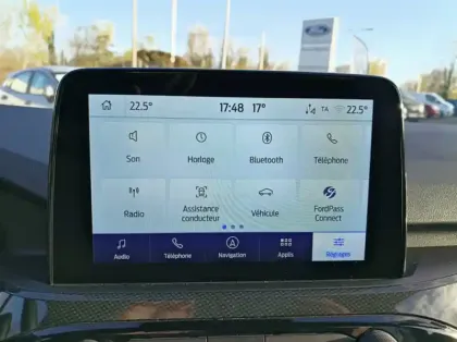 Photo 17 Ford Kuga 2.5 Duratec 190ch FHEV E85 ST-Line BVA