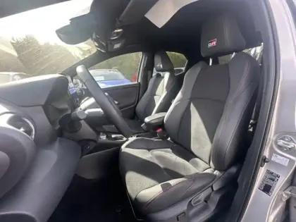 Photo 14 Toyota Yaris Hybride 130h GR SPORT