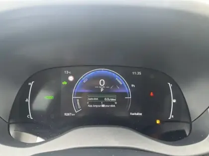 Photo 24 Toyota Yaris Hybride 116h Design