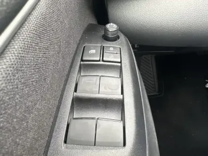 Photo 19 Toyota Yaris Hybride 116h Design