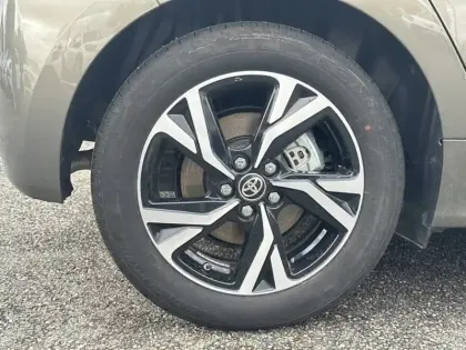 Photo 8 Toyota Yaris Hybride 116h Design