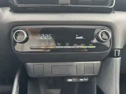 Photo 23 Toyota Yaris Hybride 116h Design