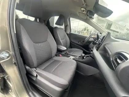 Photo 11 Toyota Yaris Hybride 116h Design