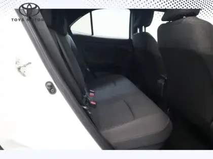 Photo 25 Toyota Yaris Hybride 116h 2WD Design MY22