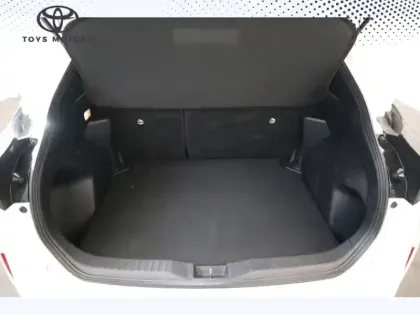 Photo 23 Toyota Yaris Hybride 116h 2WD Design MY22