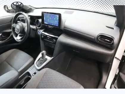 Photo 26 Toyota Yaris Hybride 116h 2WD Design MY22