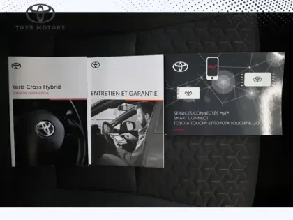 Photo 28 Toyota Yaris Hybride 116h 2WD Design MY22