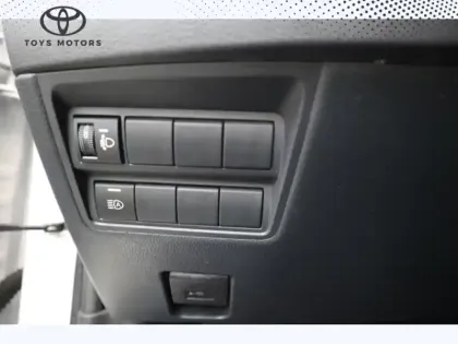 Photo 13 Toyota Yaris Hybride 116h 2WD Design MY22