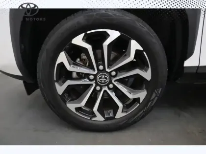 Photo 19 Toyota Yaris Hybride 116h 2WD Design MY22