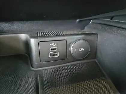 Photo 21 Ford Kuga 2.5 Duratec 190ch FHEV E85 Titanium BVA