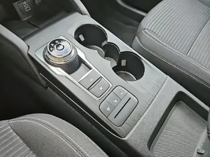 Photo 37 Ford Kuga Gén. III Ph1 Titanium 5