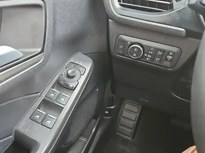 Photo 5 Ford Kuga 2.5 Duratec 190ch FHEV E85 Titanium BVA