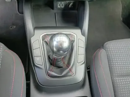 Photo 7 Ford Focus 1.0 Flexifuel 125ch mHEV ST-Line Business