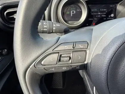 Photo 15 Toyota Yaris Hybride 116h Design