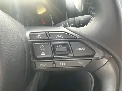 Photo 16 Toyota Yaris Hybride 116h Dynamic