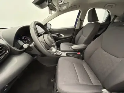 Photo 16 Toyota Yaris Hybride 116h Dynamic