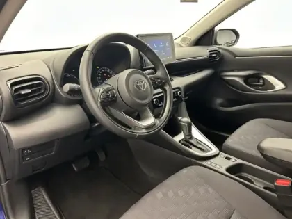 Photo 15 Toyota Yaris Hybride 116h Dynamic