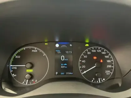 Photo 8 Toyota Yaris Hybride 116h Dynamic