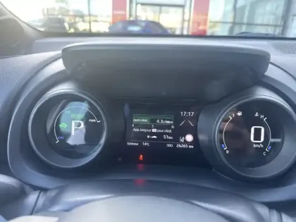 Photo 16 Toyota Yaris Hybride 116h Design