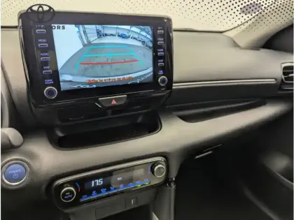 Photo 21 Toyota Yaris Hybride 116h Design Pack