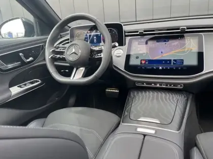 Photo 7 Mercedes Classe E Berline 220 d AMG Line