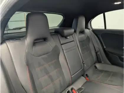 Photo 10 Mercedes Classe A 250 e AMG Line