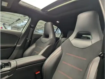 Photo 16 Mercedes Classe A 250 e AMG Line