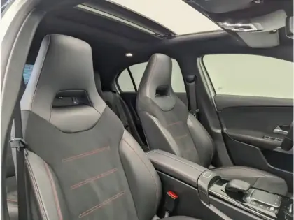 Photo 7 Mercedes Classe A 250 e AMG Line