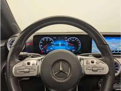 Photo 13 Mercedes Classe A 250 e AMG Line