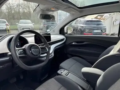 Photo 6 Fiat 500  e 118ch Icône