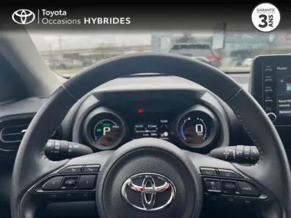 Photo 12 Toyota Yaris  116h Design 5p MY22