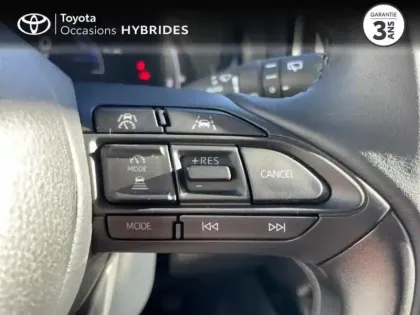 Photo 13 Toyota Yaris  116h Design 5p MC24