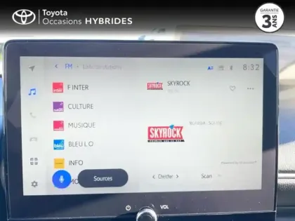 Photo 6 Toyota Yaris  116h Design 5p MC24