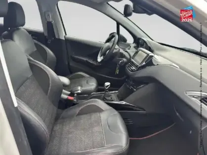 Photo 19 Peugeot 2008 Gén. I Ph2 GT Line 5