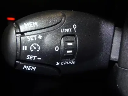 Photo 14 Peugeot 2008  1.2 PureTech 130ch S&S GT EAT8