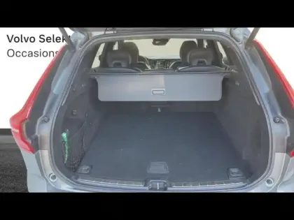 Photo 6 Volvo Xc60  B4 AdBlue AWD 197ch R-Design Geartronic