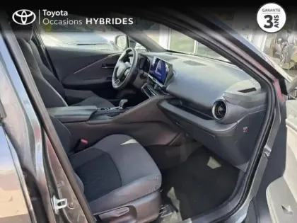 Photo 20 Toyota C-HR  1.8 Hybride 140ch Design NG23