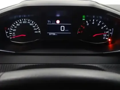 Photo 8 Peugeot 208  1.2 PureTech 100ch S&S Allure 118g