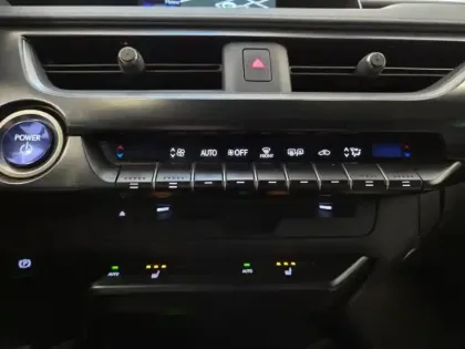 Photo 21 Lexus UX Gén. I Ph1 Le Plus 5