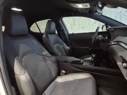 Photo 25 Lexus UX Gén. I Ph1 Le Plus 5