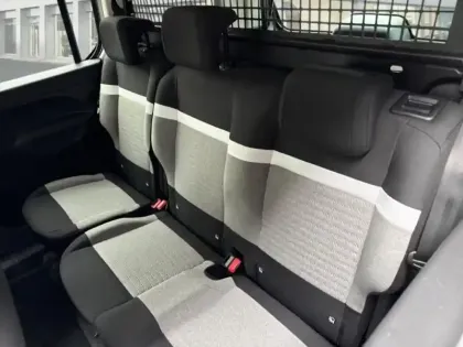 Photo 8 Citroën Berlingo  M 1.5 BlueHDi 130ch S&S MAX BVA8 5 places