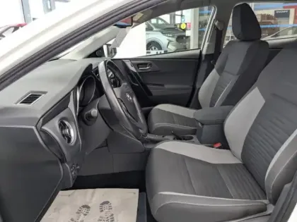 Photo 14 Toyota Auris Gén. II Ph2 Dynamic Business 5