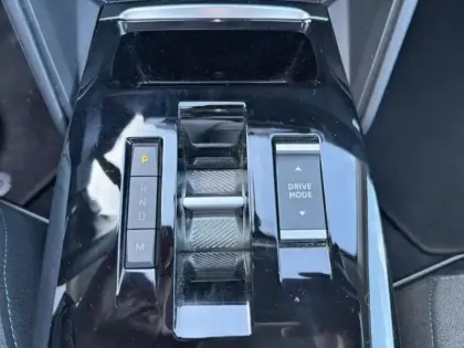 Photo 14 Citroën C4  BlueHDi 130ch S&S Shine EAT8