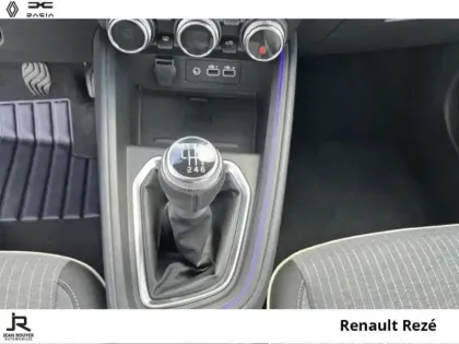 Photo 10 Renault Clio  1.0 TCe 90ch Techno - 24