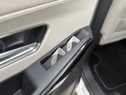 Photo 14 DS DS 7  E-TENSE 4x4 300ch Opera