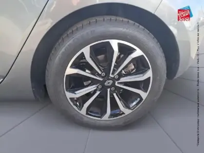 Photo 9 Renault Clio  1.0 TCe 90ch Techno - 24 GPS